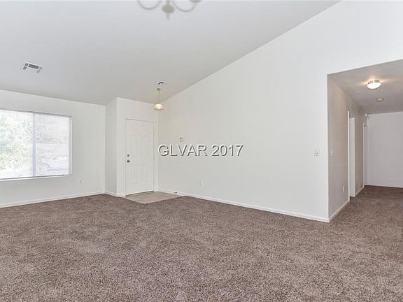 3rd image of 601 Carlitos Ave