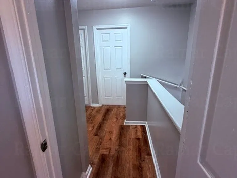 2752 Mickle St — Photo 10