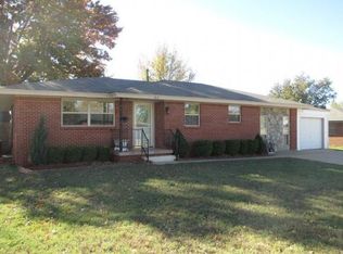 812 E Kee St, Weatherford, OK 73096