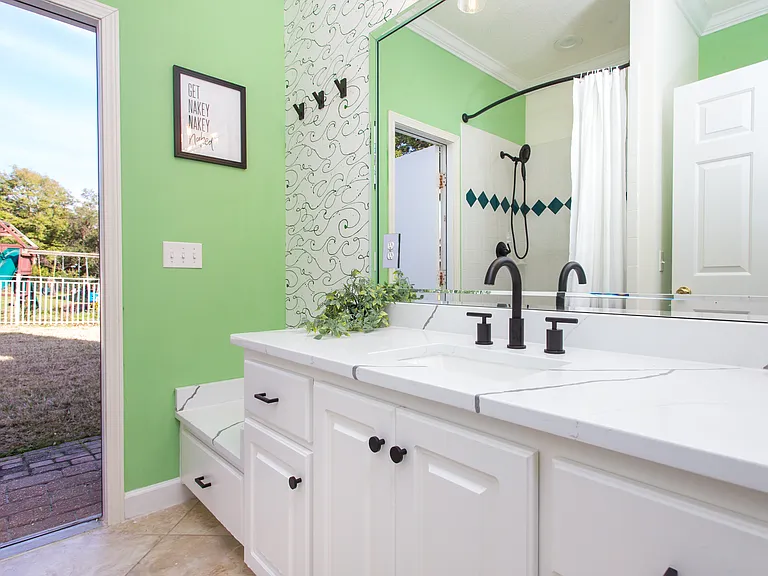 7591 N Shores Dr — Photo 33