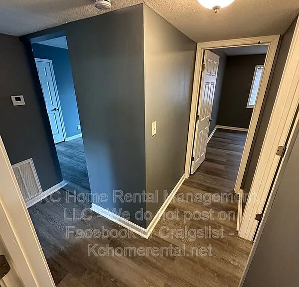 3118 N 55th St #B — Photo 17