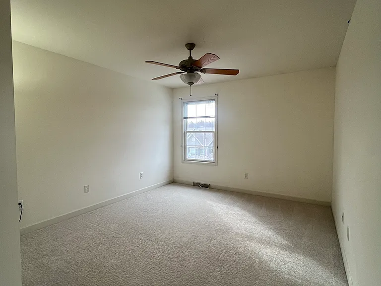 601 Bowers Dr — Photo 37