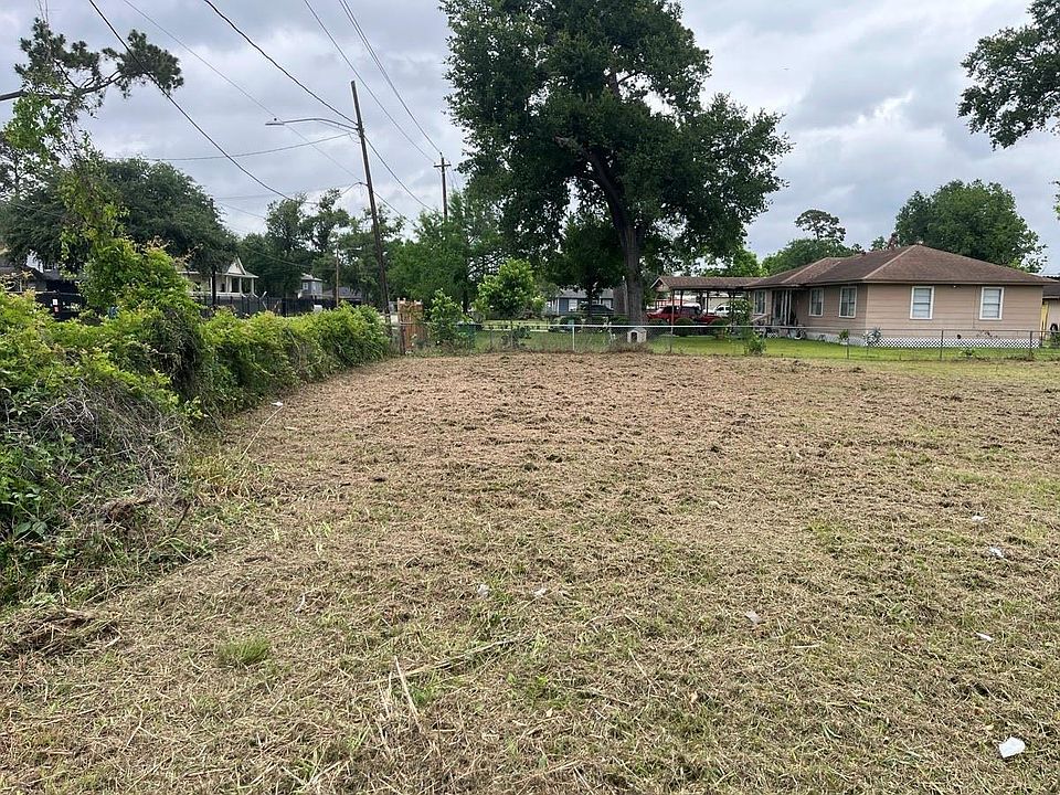 1st image of 9204 Exeter St Lot 36 & 37