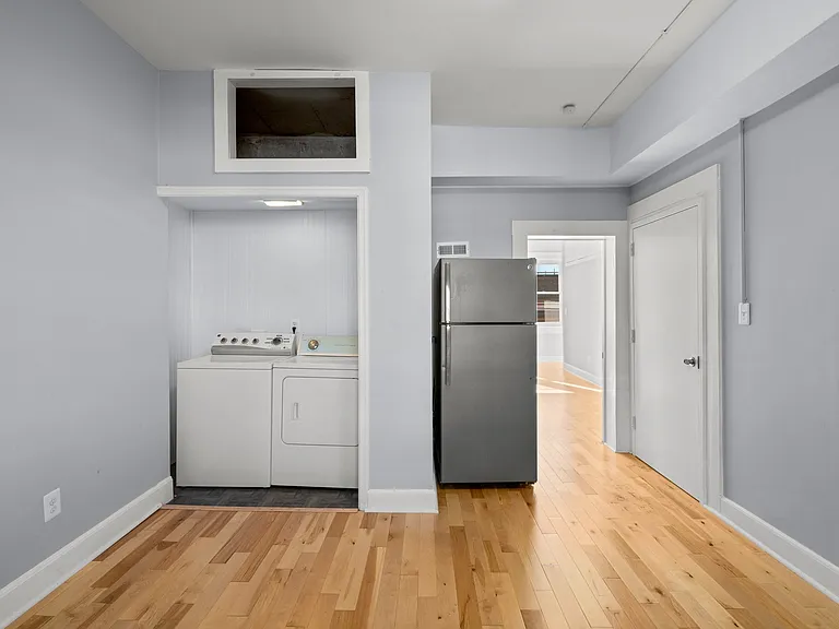112 W Mulberry St #1 — Photo 5