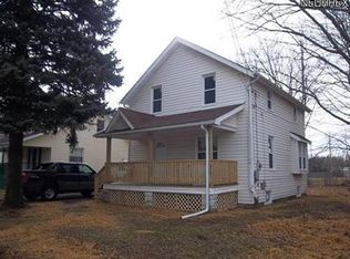 2168 Burton St SE, Warren, OH 44484
