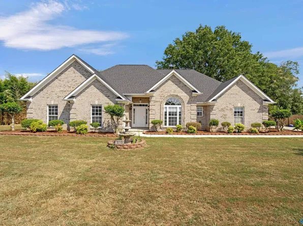 103 Genesis Dr, Huntsville, AL 35811