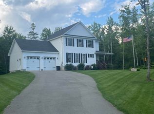 2027 Hemlock Dr, Hermon, ME 04401