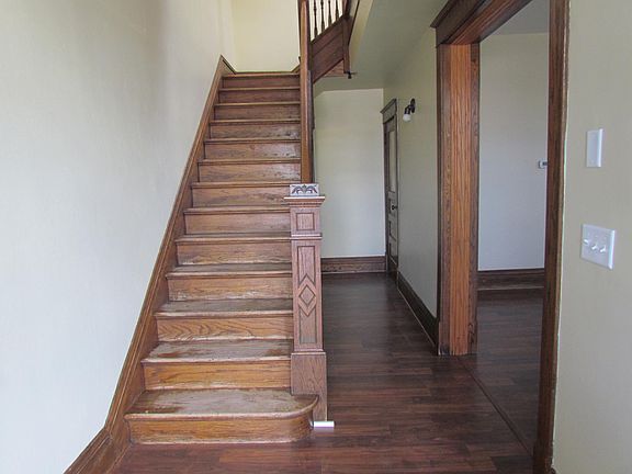 4th image of 411 E Cherry St