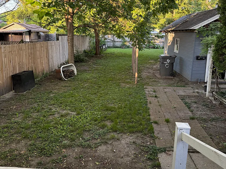 415 S Grand Ave — Photo 18