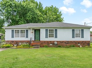 314 Lucky Debonair Dr, Hopkinsville, KY 42240