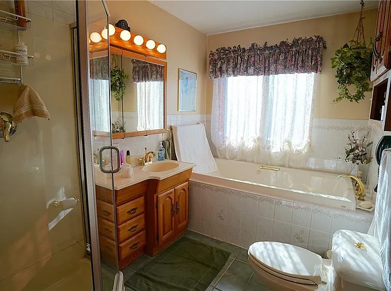 389 Prospect Rd — Photo 25