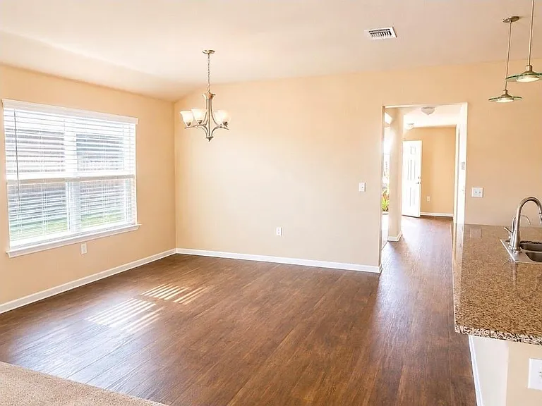 11640 Cambrian Rd — Photo 9