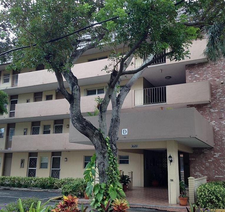 1st image of 3600 NE 170th St APT 405