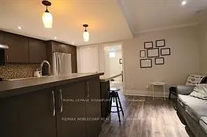 45 Briar Hill Ave #LOWER — Photo 3