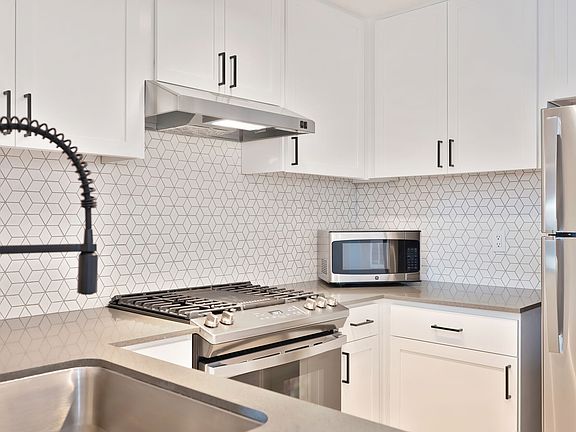3rd image of 6830 Walerga Rd APT 44