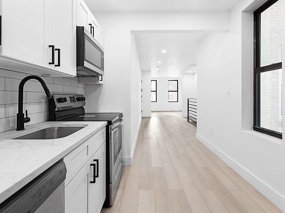 5th image of 34-32 43rd St #1R