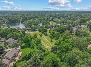 3430 Lone Pine Rd, West Bloomfield, MI 48323
