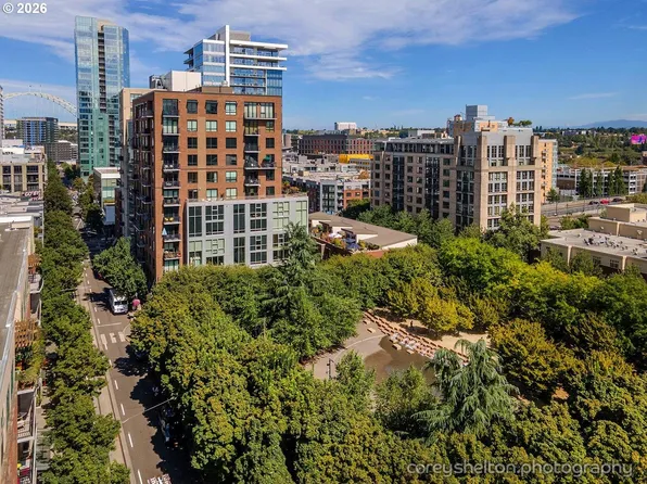 922 NW 11th Ave APT 404, Portland, OR 97209