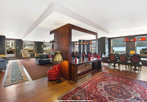 Rented by Level Group | media 19