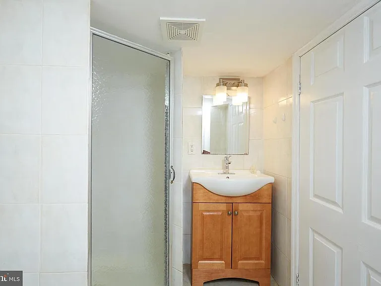 1102 Trinidad Ave NE — Photo 16