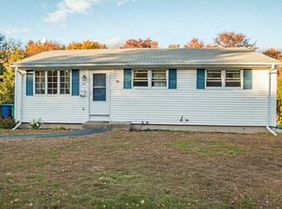 81 Keeley Ave, Warwick, RI 02886