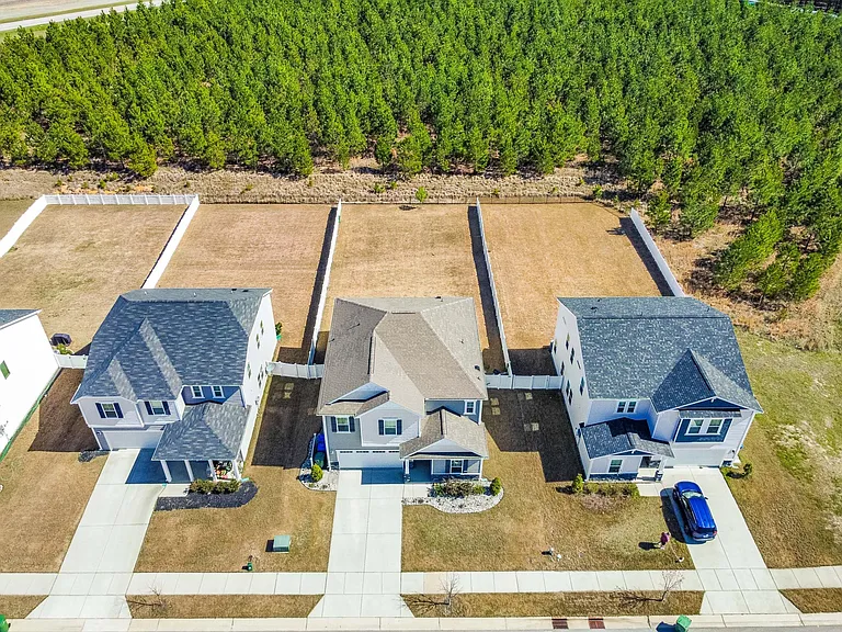 3409 Dover Wood Ln — Photo 3