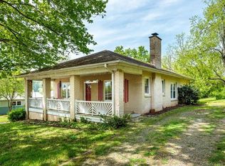 65 Clifton Ave, Asheville City, NC 28806