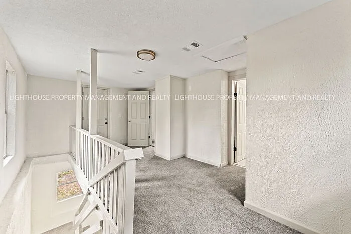 1417 W 31st St — Photo 6