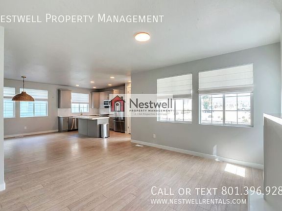 5th image of 4954 W Evergreen Ln