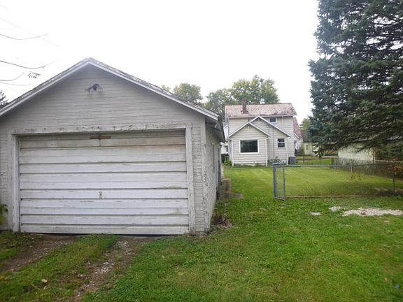 2nd image of 24 Bowers Ave