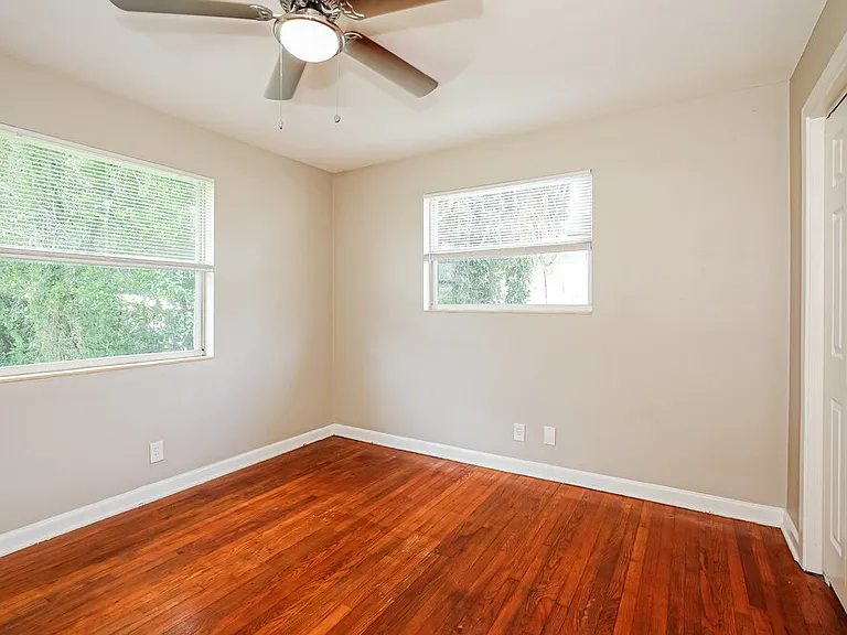 2615 Ligustrum Rd — Photo 11
