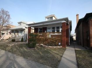 5820 W Waveland Ave, Chicago, IL 60634