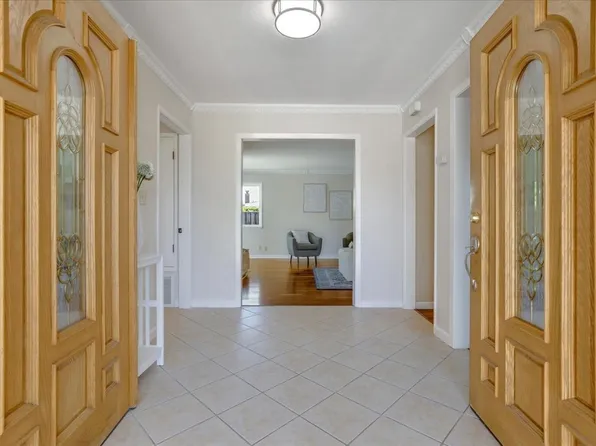 1594 Willowgate Dr, San Jose, CA 95118