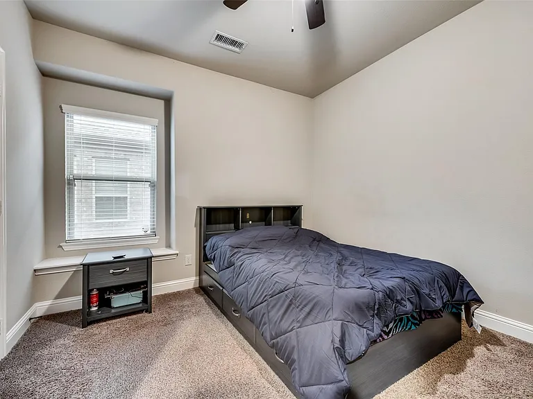 1213 Wedgewood Dr — Photo 7