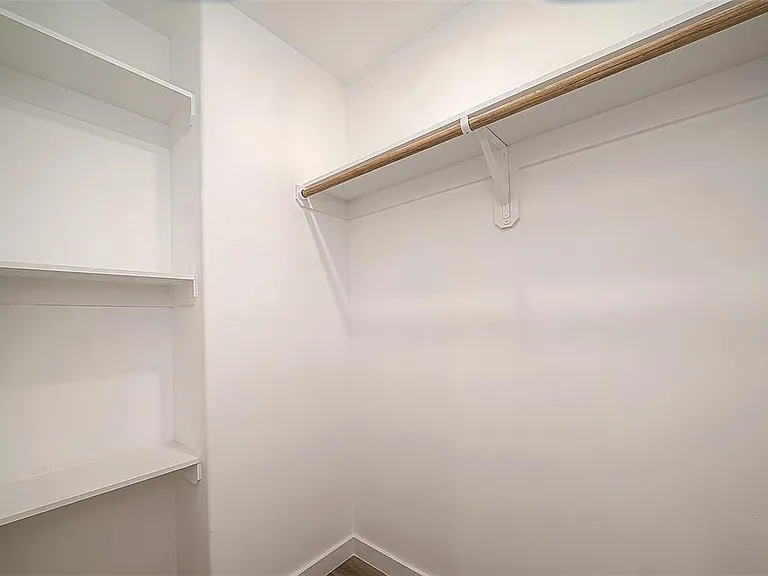8212 Sparta St — Photo 20