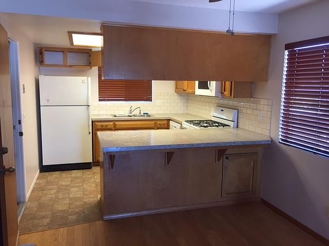 2nd image of 517 Bakeman Ln