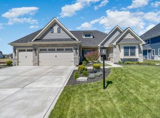13028 Bluestem Dr, Saint John, IN