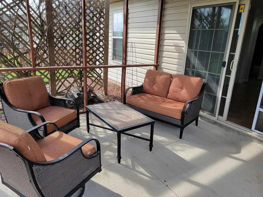 3 bed, 1633 sqft, $1,950 — Photo 3