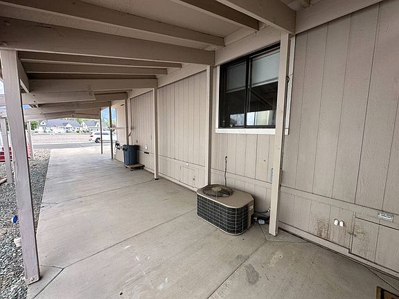 3rd image of 1350 Centerville Ln #23