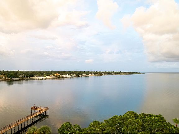 4th image of 7100 Sunshine Skyway Ln S APT 203