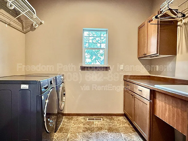 406 Lundblad Pl — Photo 19