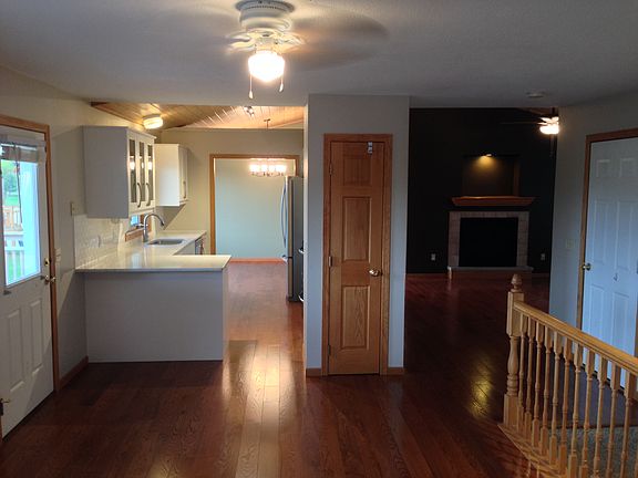 5th image of 161 Skyline Dr