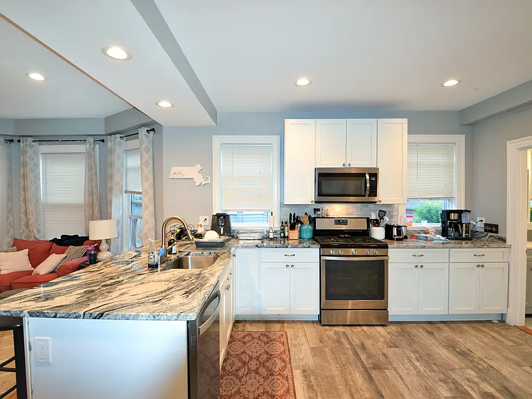 62 Mapleton St #2 — Photo 13
