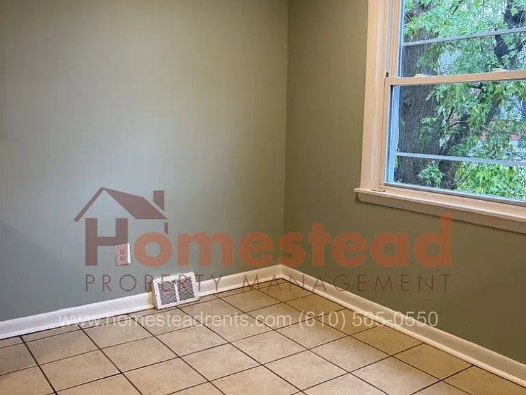 1340 Adair Rd — Photo 16
