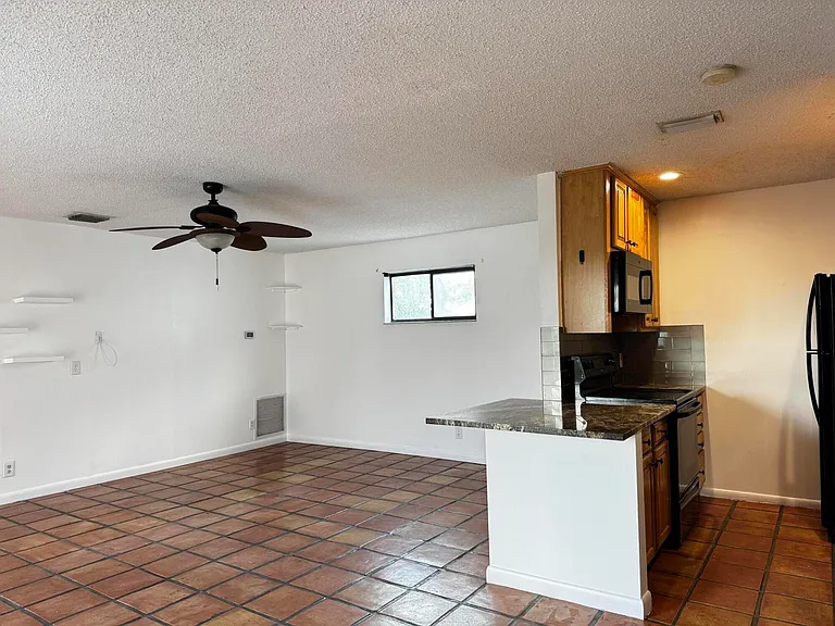 24 Crossings Cir #H — Photo 25