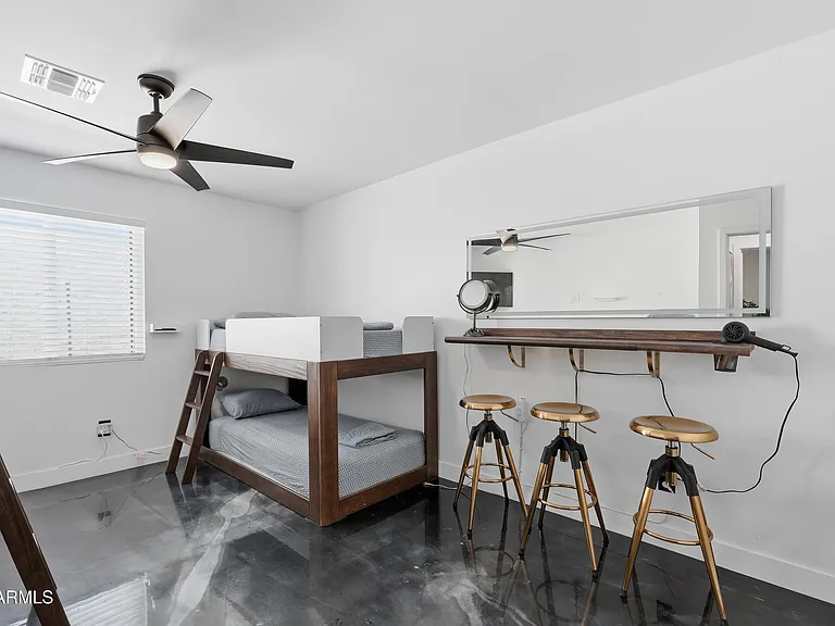 2812 N 71st Pl — Photo 34