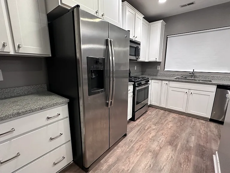 24 W Tytus Dr — Photo 4