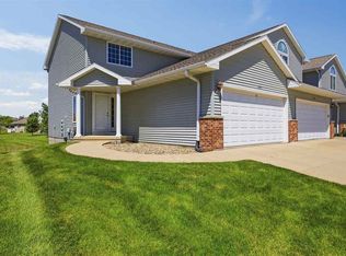 2605 Greenway Ct, Marion, IA 52302