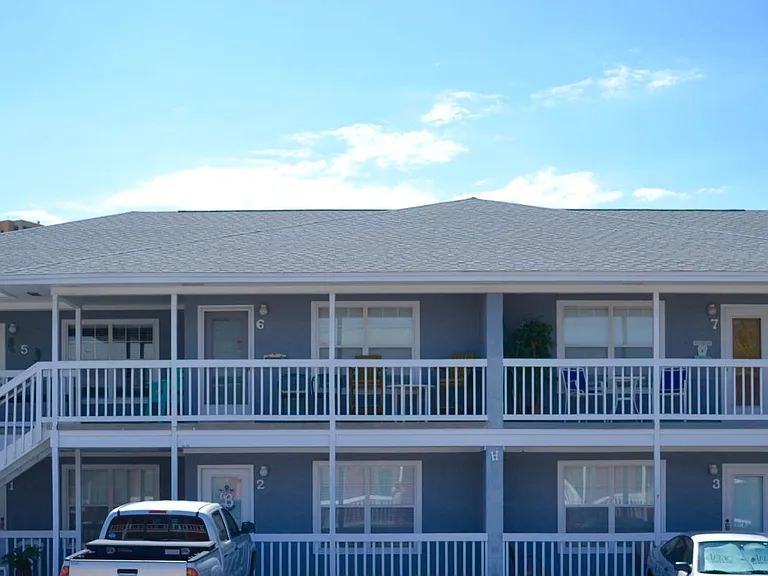 17642 Front Beach Rd #H5 — Photo 21