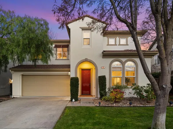 46 Waterbury Ln, Novato, CA 94949